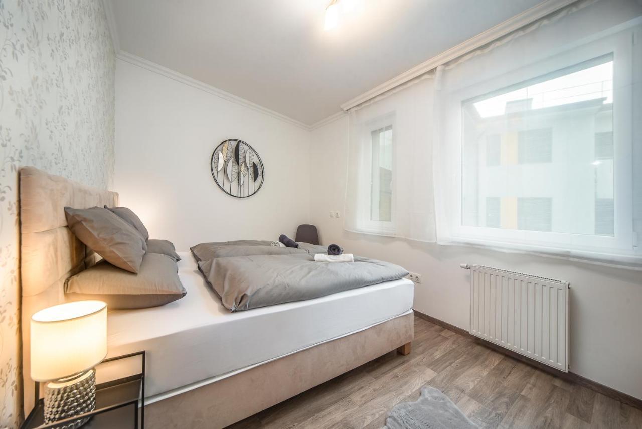 Grace Pine Apartment 3 Budapest Exterior foto